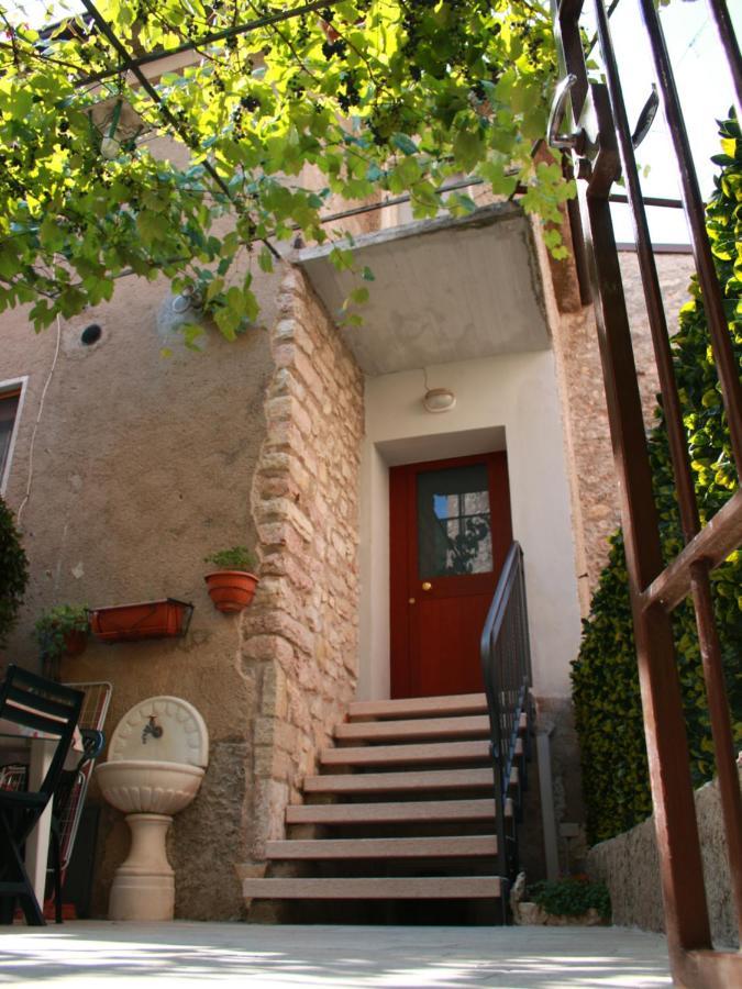 Villa Casa Angelo Torri Del Benaco Exterior foto